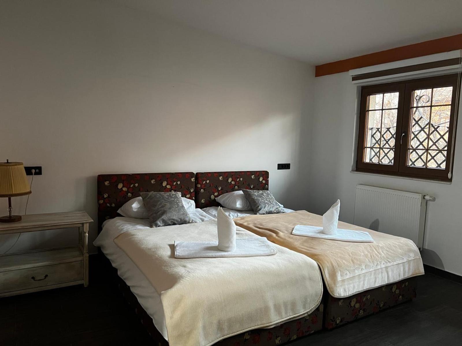 Royal Gold Hotel Sarajevo Bagian luar foto
