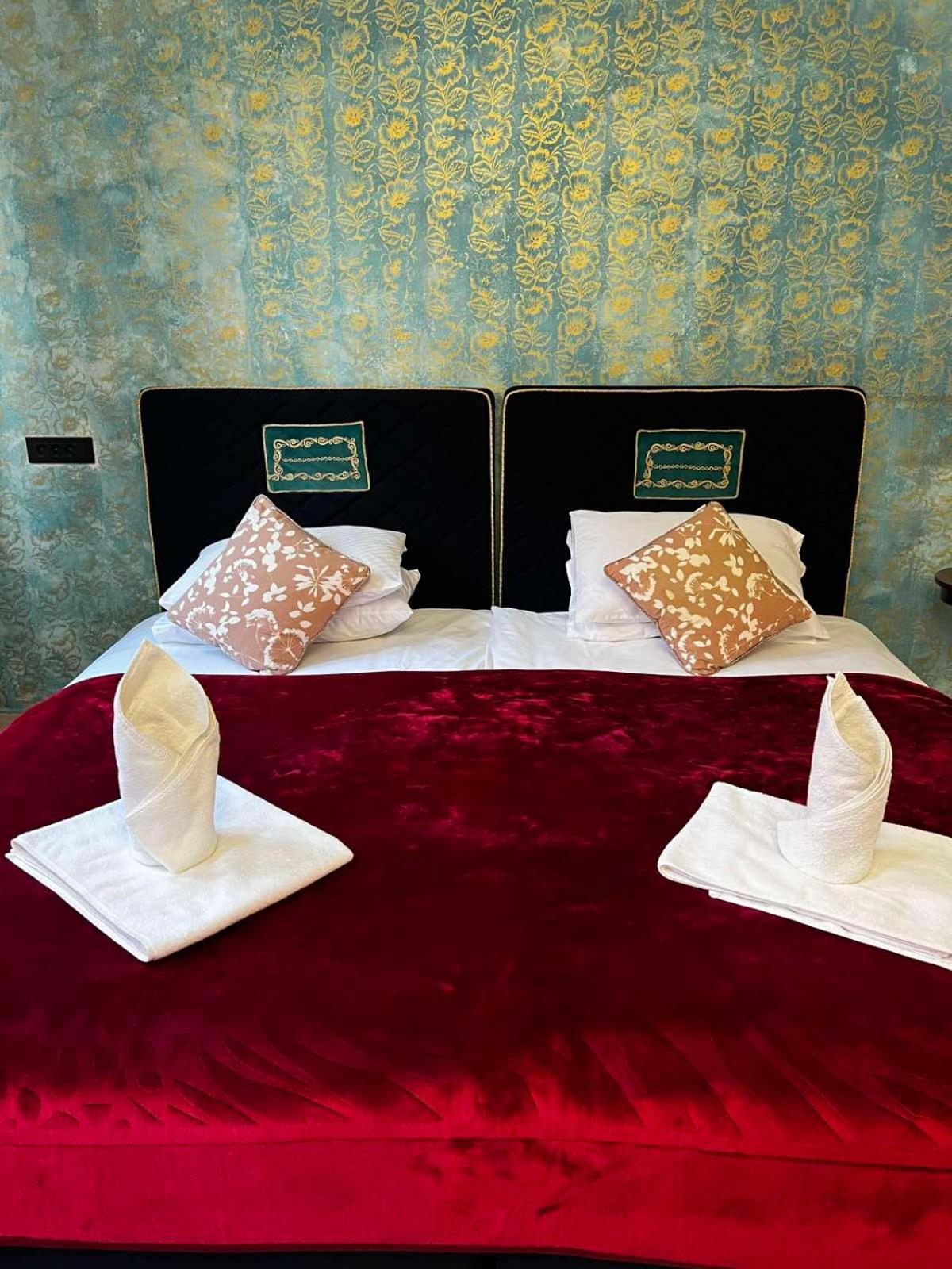 Royal Gold Hotel Sarajevo Bagian luar foto