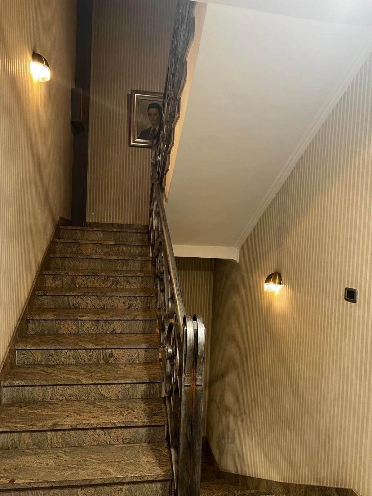 Royal Gold Hotel Sarajevo Bagian luar foto