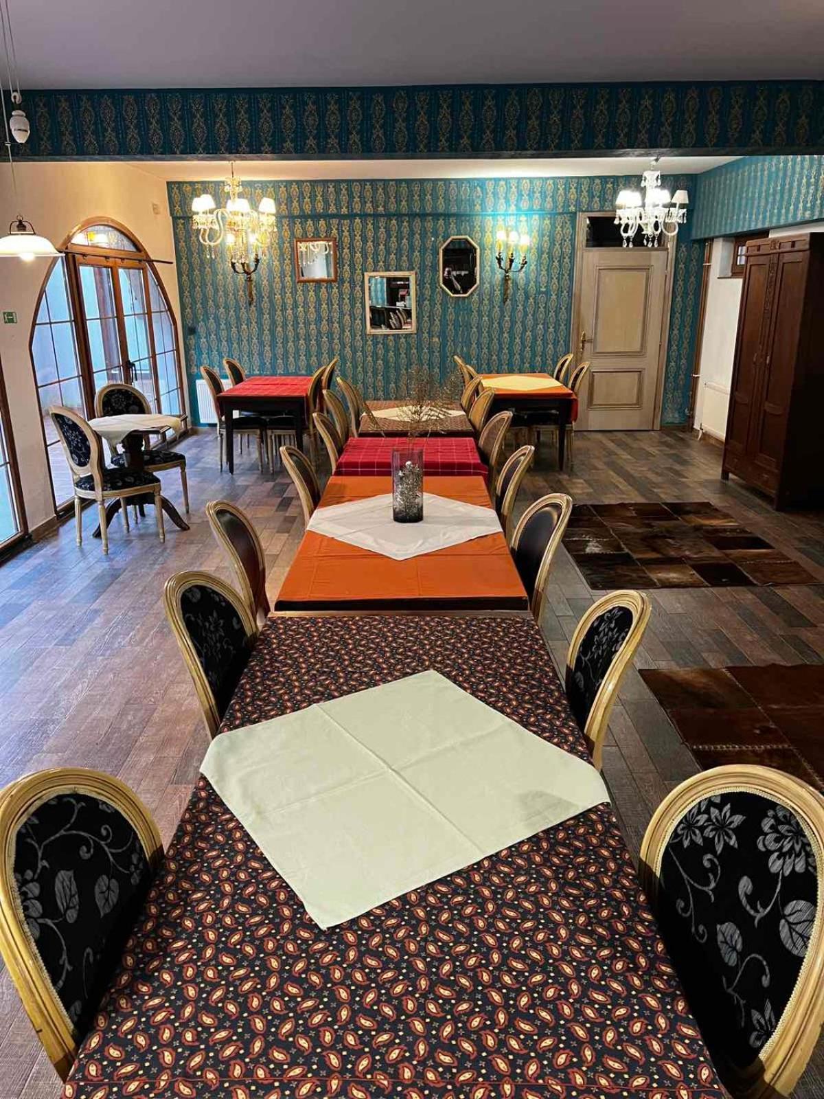Royal Gold Hotel Sarajevo Bagian luar foto