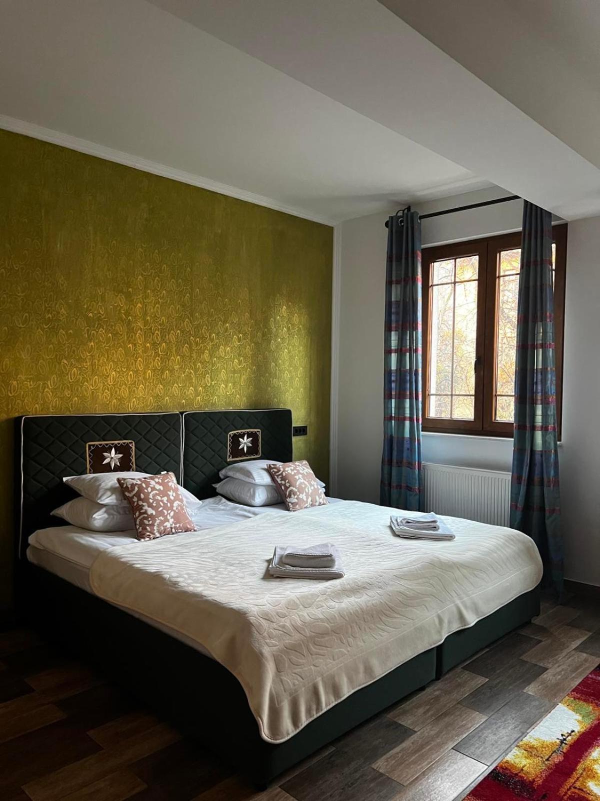 Royal Gold Hotel Sarajevo Bagian luar foto